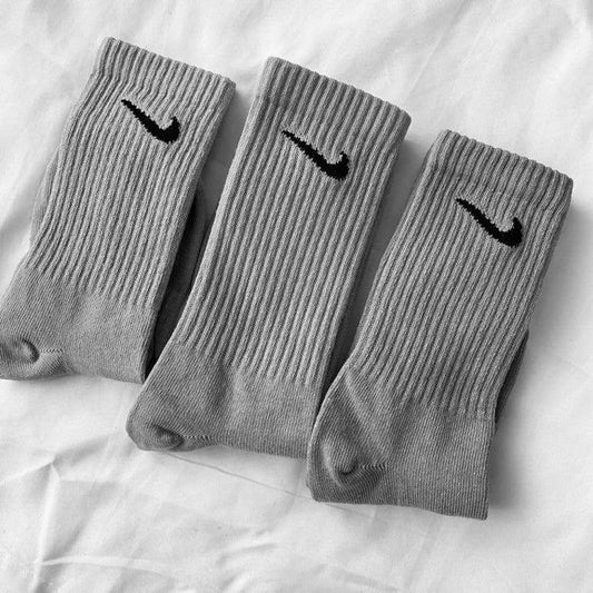 MEDIAS NIKE A MEDIA PANTORRILLA