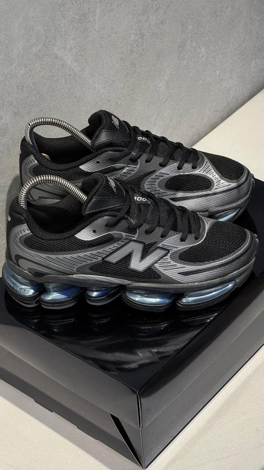 NEW BALANCE 2000 GRIS AZUL