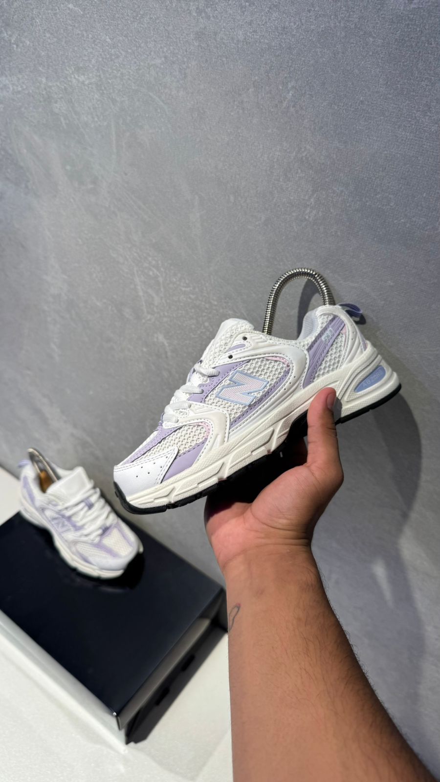 NEW BALANCE 530 BLANCO VINOTINTO