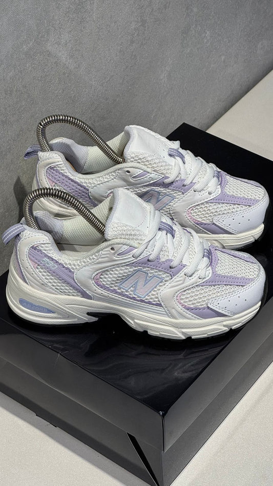 NEW BALANCE 530 BLANCO MORADO PROMO