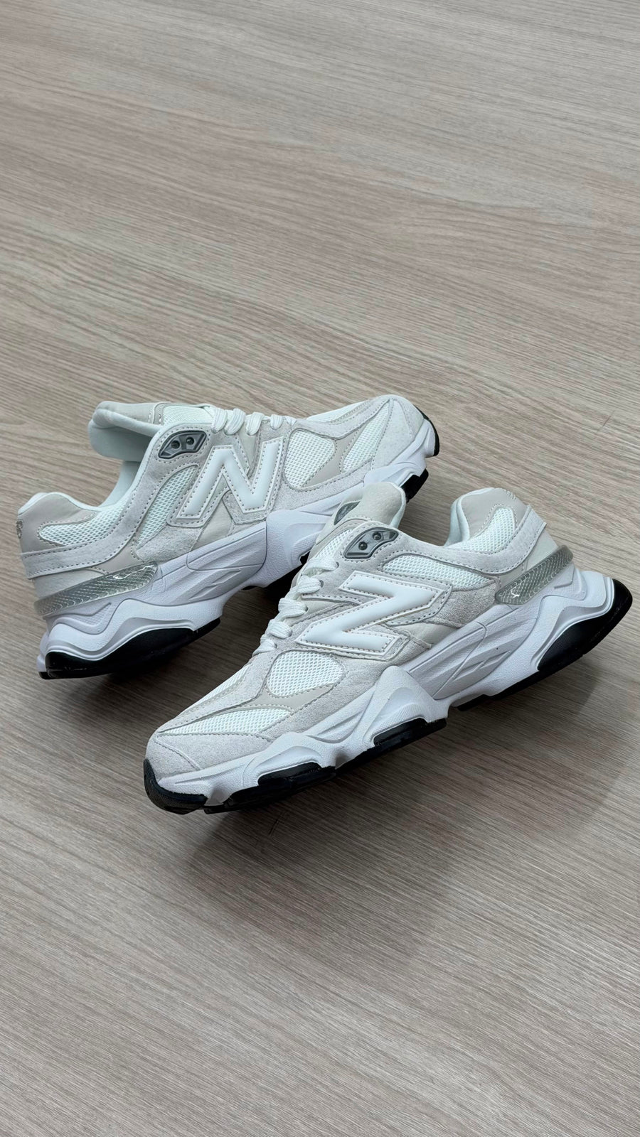 NEW BALANCE 9060 BLANCO GRIS NEGRO