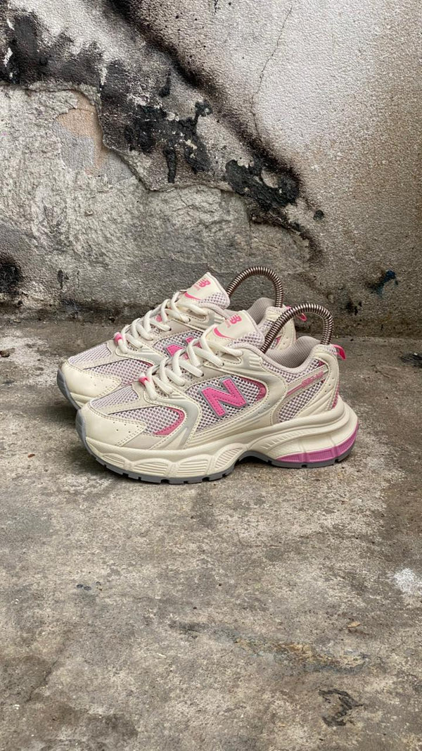NEW BALANCE V2 BEIGE ROSA PROMO MASTER