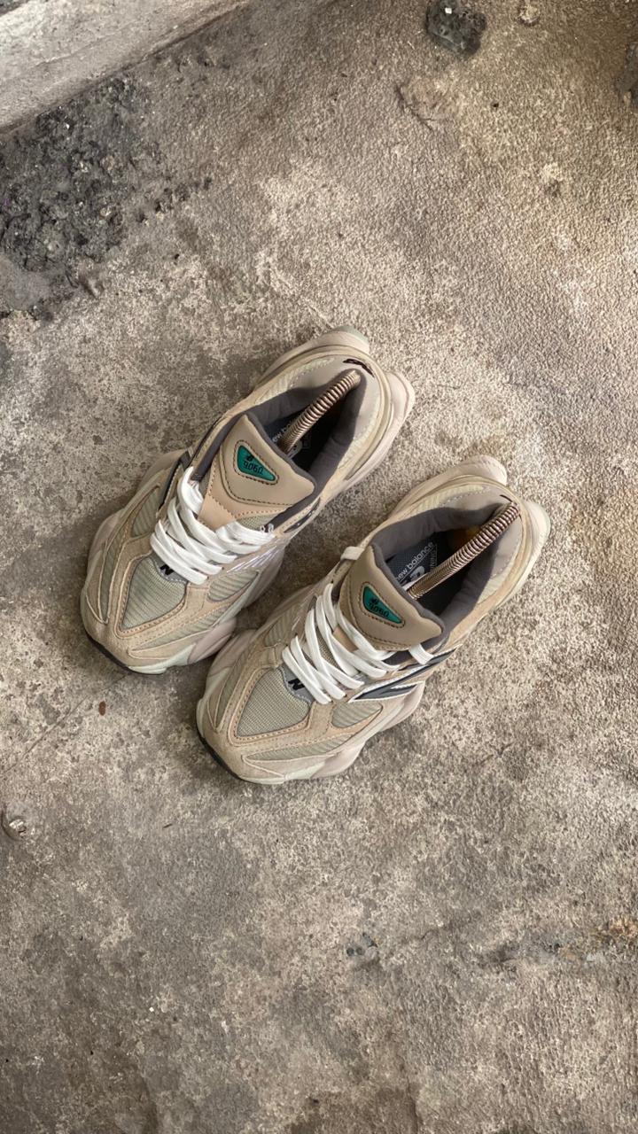 NEW 9060 BEIGE CAFE