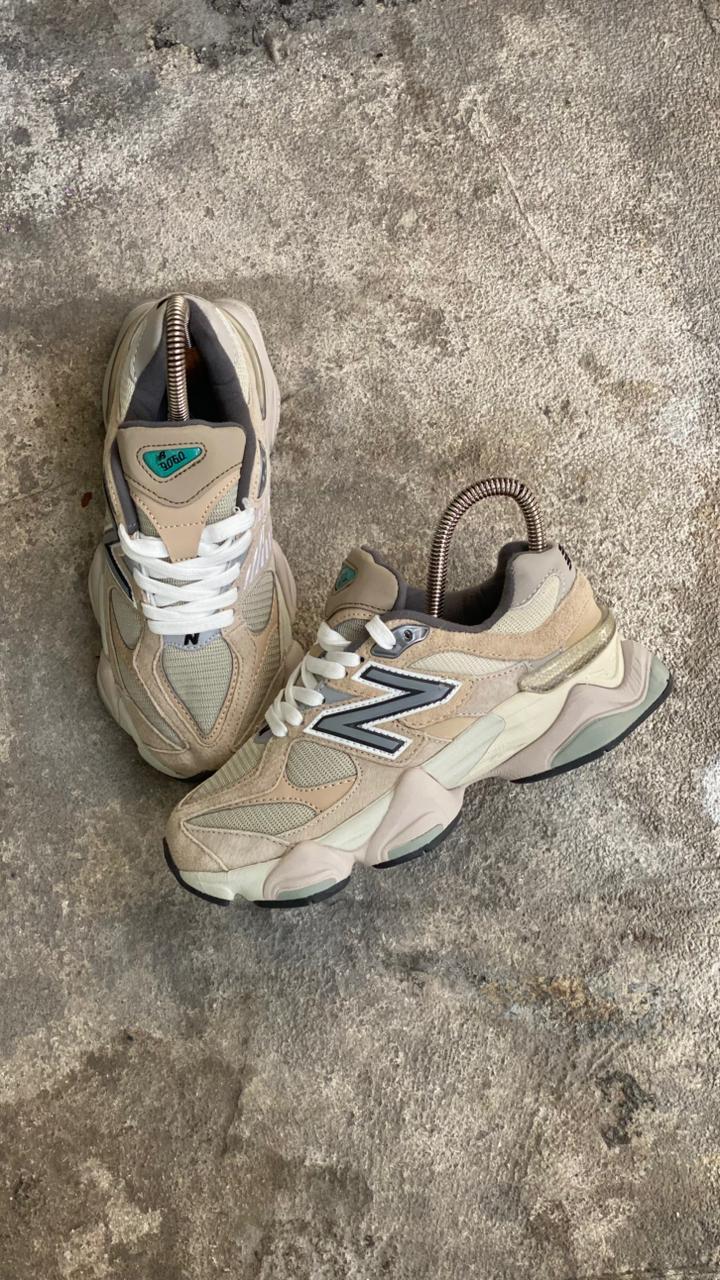 NEW 9060 BEIGE CAFE