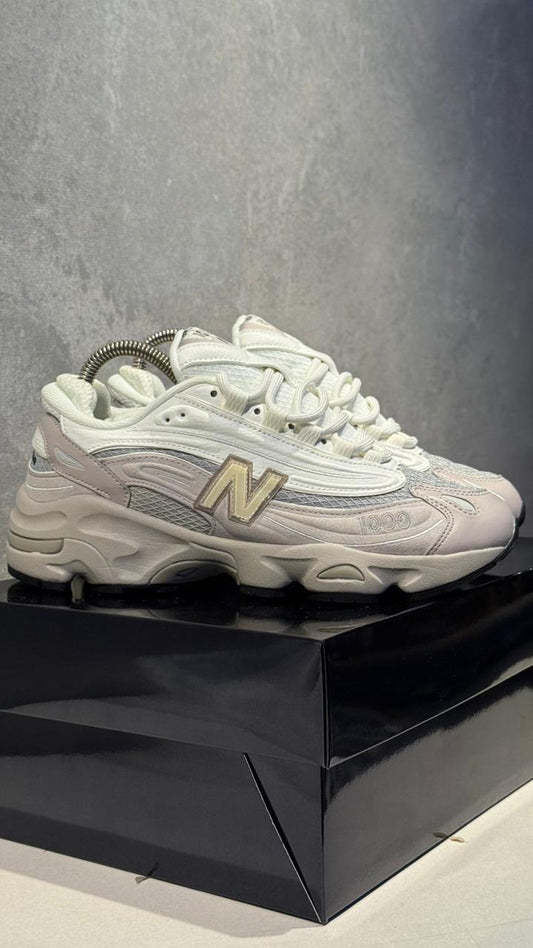 NEW BALANCE 1000 BLANCO LILA