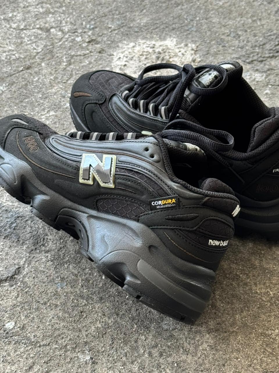 NEW BALANCE 1000 NEGRO