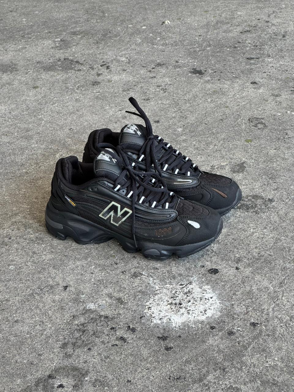NEW BALANCE 1000 NEGRO