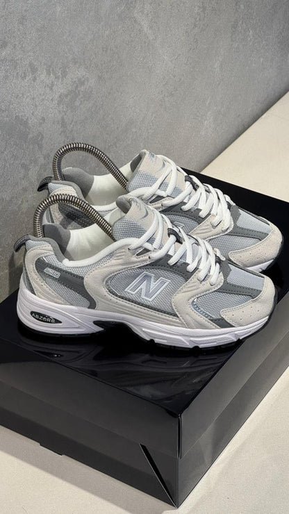 NEW BALANCE 530 BLANCO GRIS BEIGE