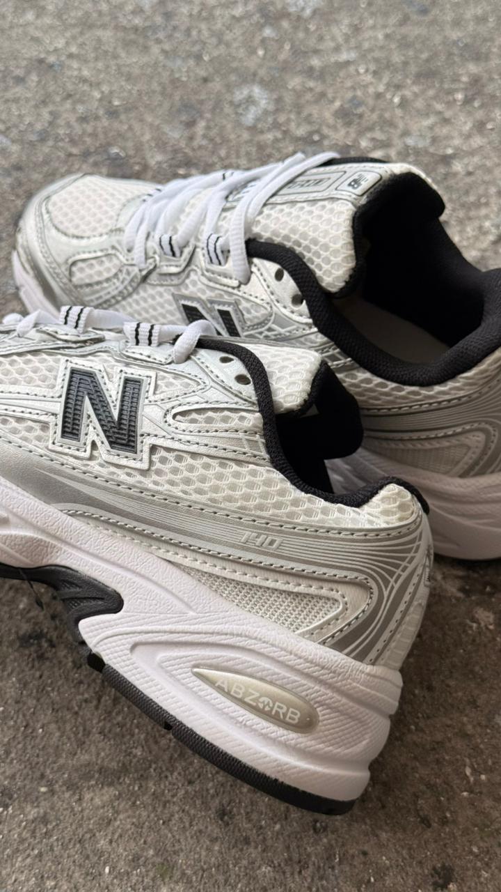 NEW BALANCE  740 BLANCO NEGRO