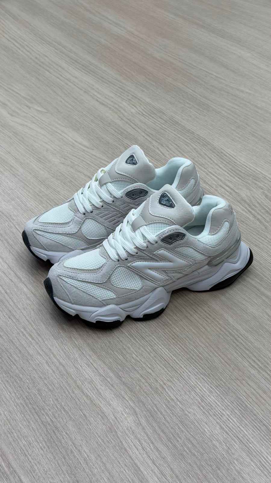 NEW BALANCE 9060 BLANCO GRIS NEGRO