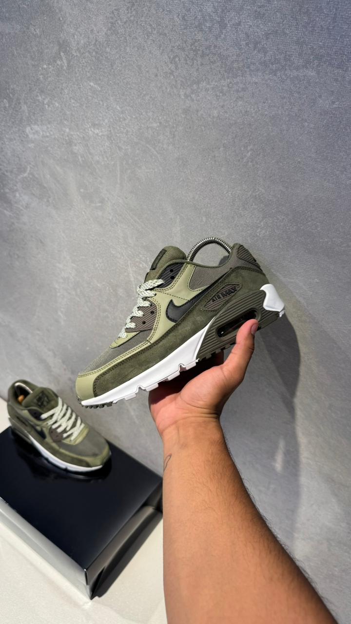 NIKE AIR MAX 90 VERDE MILITAR