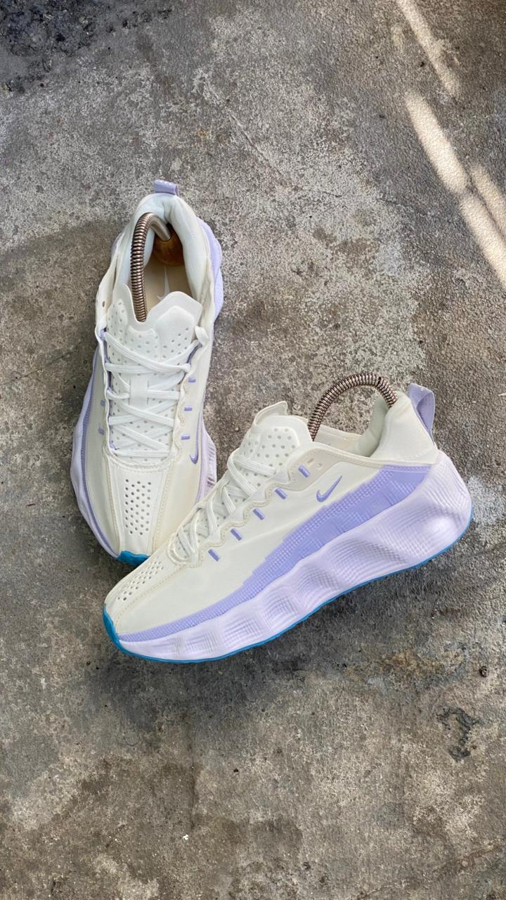 NIKE AVA ROVER BLANCO MORADO