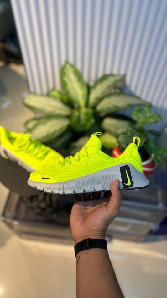 NIKE FREECOM VERDE