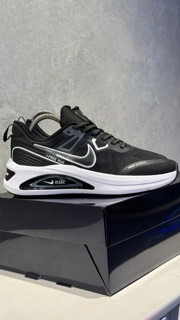 NIKE FREE RUN NEGRO BLANCO