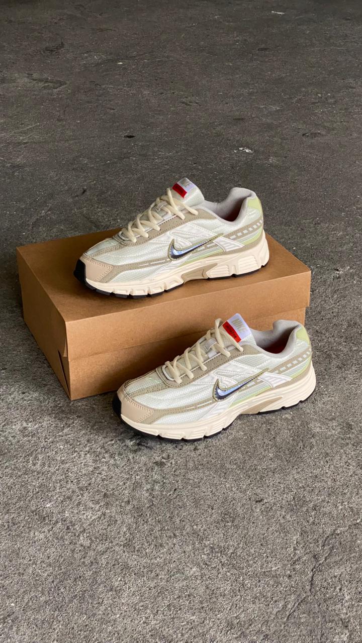 NIKE INITIATOR BEIGE VERDE CHULO PLATA