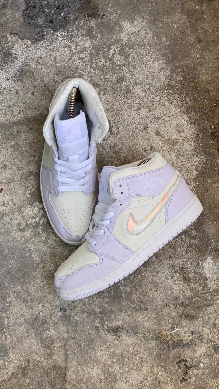 NIKE JORDAN RETRO 1 BLANCO MORADO PROMO MASTER