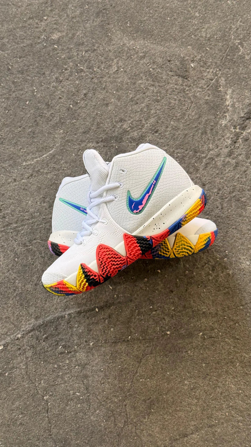 NIKE KYRIE IRVING BLANCO COLORS
