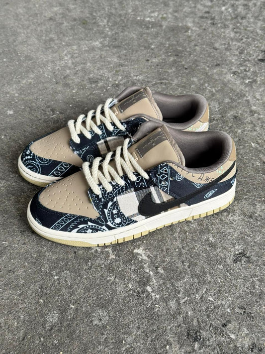 NIKE SB TRAVIS SCOTT