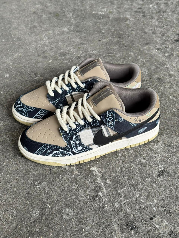 NIKE SB TRAVIS SCOTT