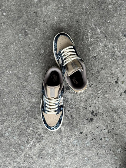 NIKE SB TRAVIS SCOTT