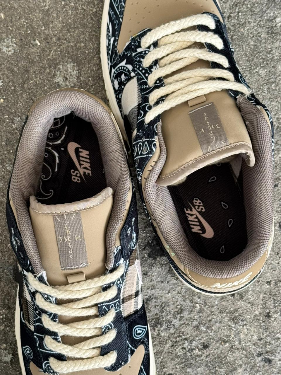 NIKE SB TRAVIS SCOTT