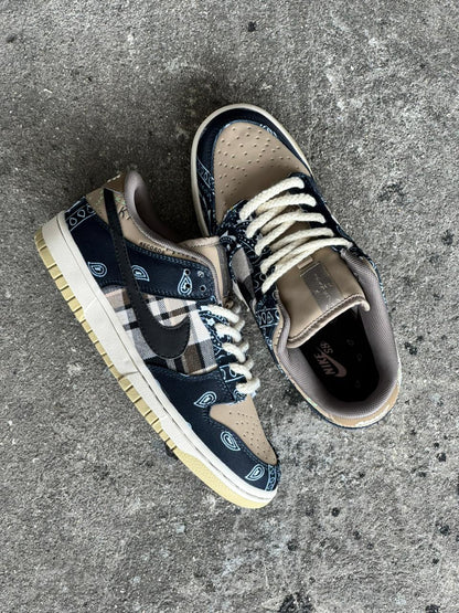 NIKE SB TRAVIS SCOTT
