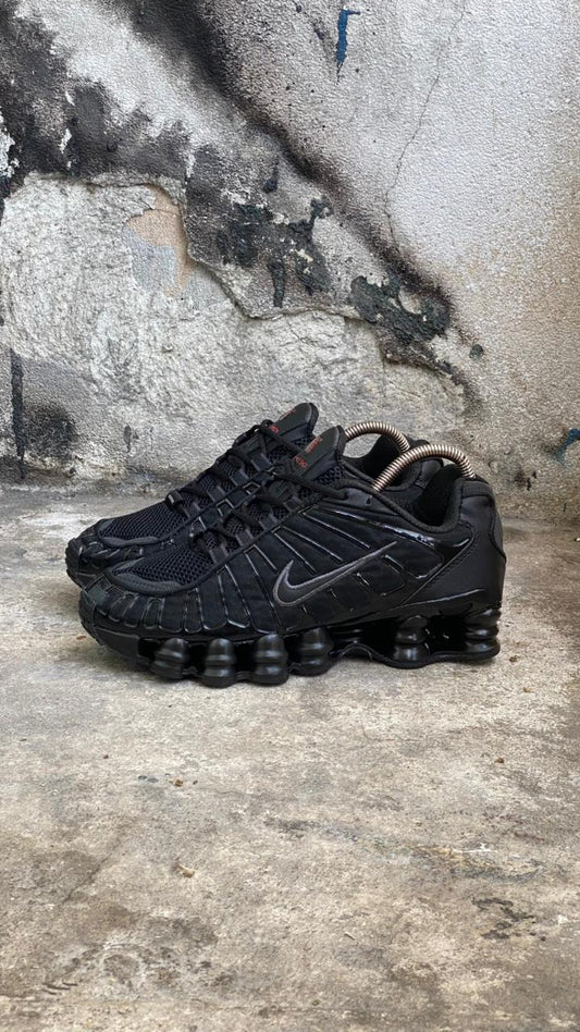 NIKE SHOT