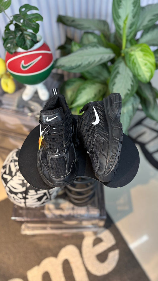 NIKE SKATE NEGRO