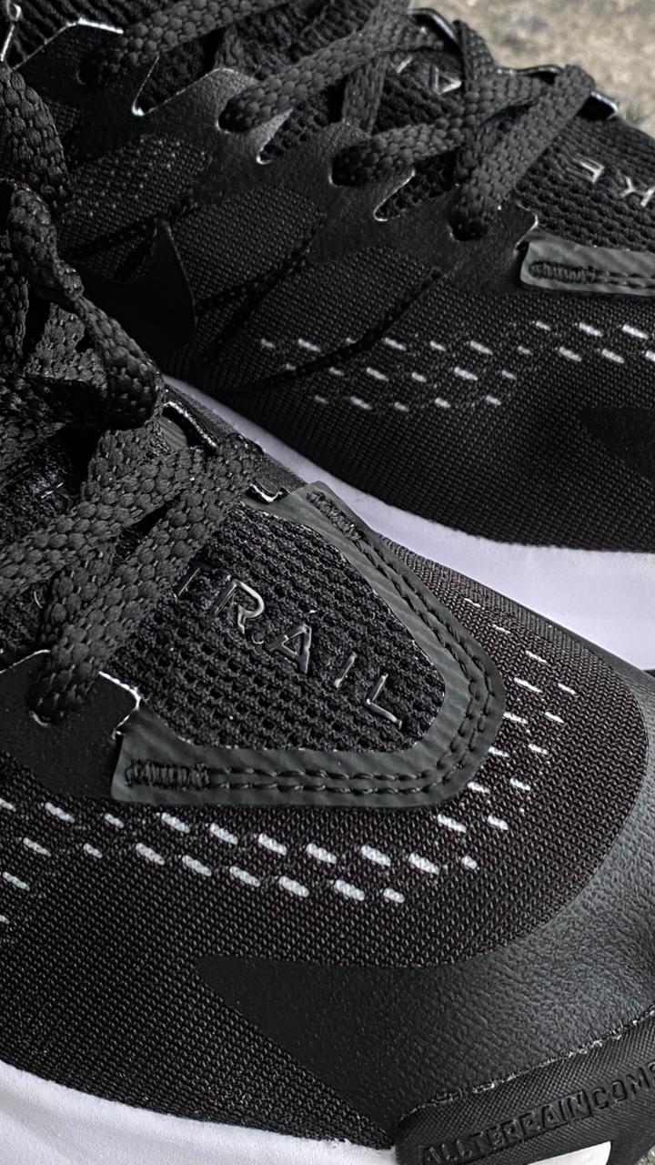 NIKE TRAIL YUP NEGRO BLANCO