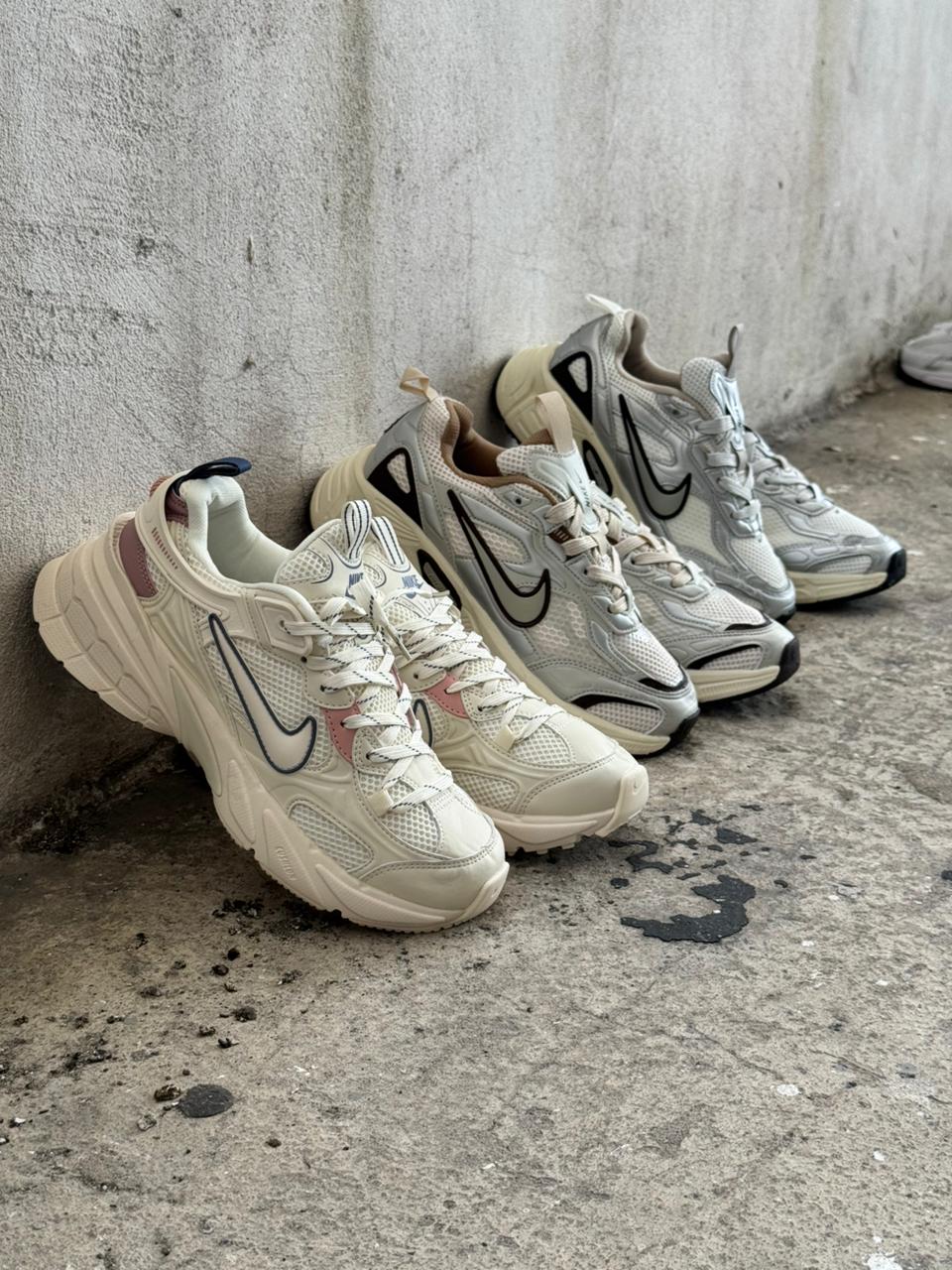 NIKE V3K BEIGE CAFE