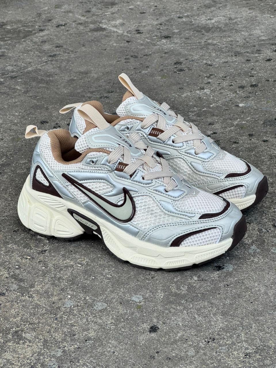 NIKE V3K BEIGE CAFE