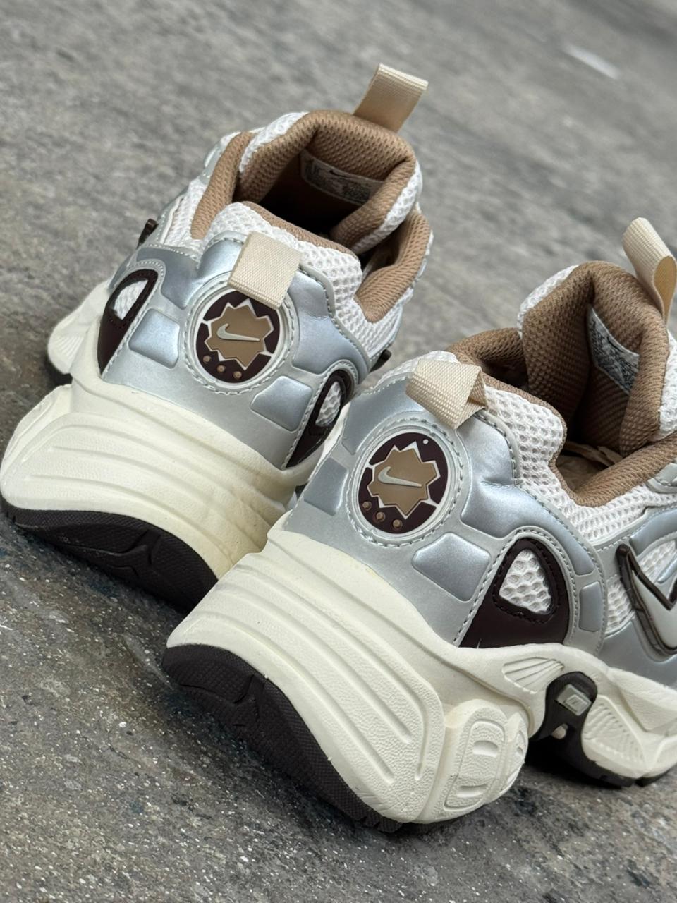 NIKE V3K BEIGE CAFE