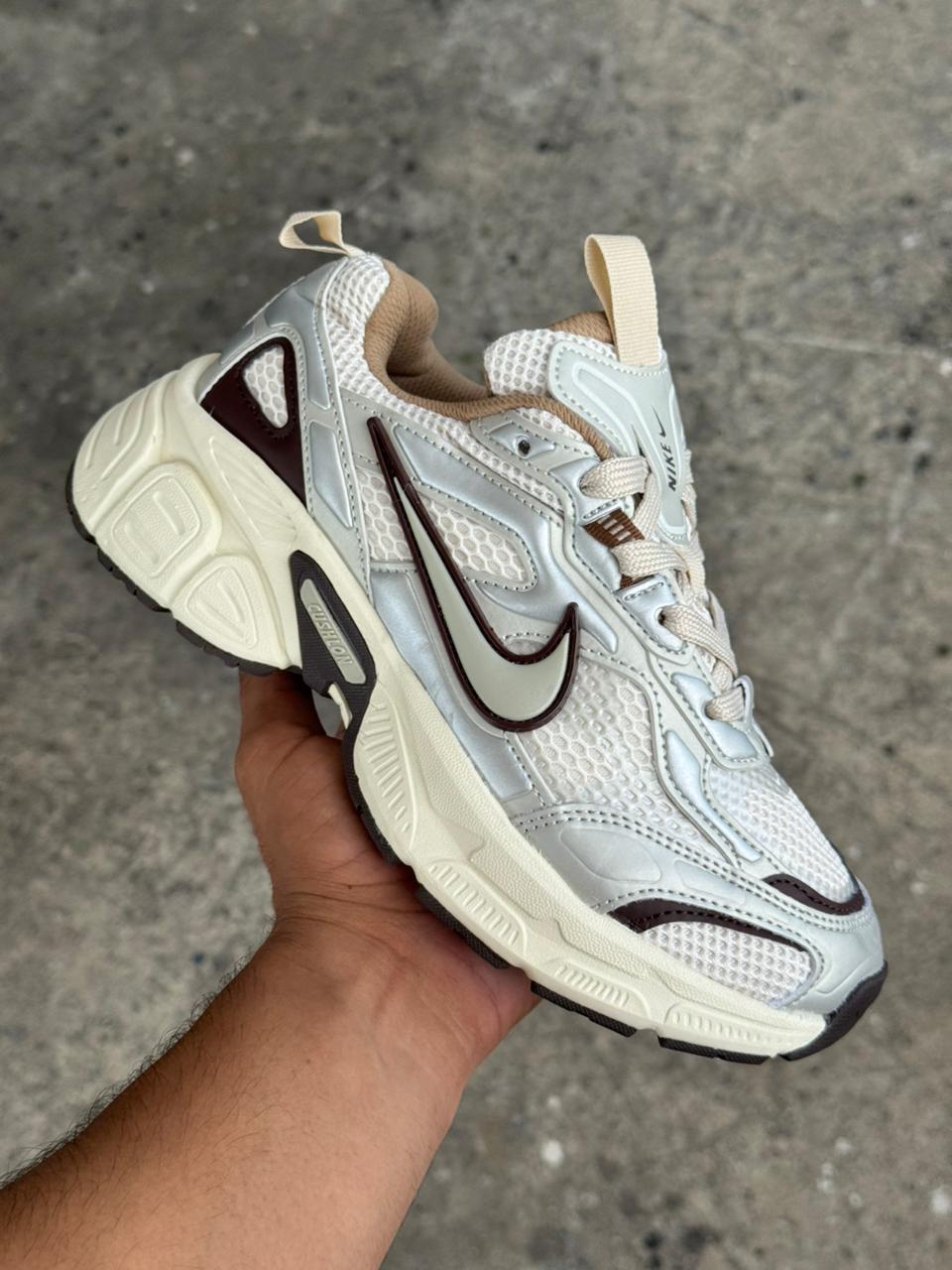 NIKE V3K BEIGE CAFE