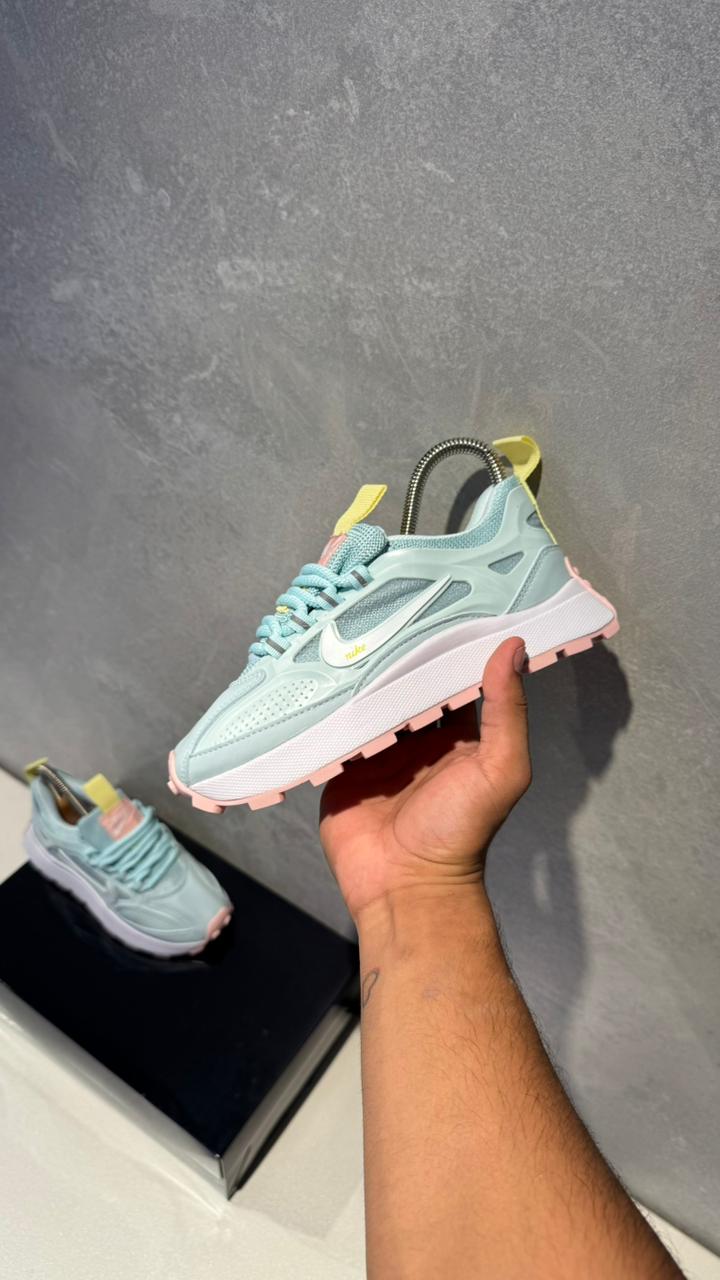 NIKE BALLELY VERDE MENTA