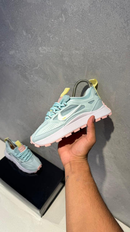 NIKE BALLELY VERDE MENTA