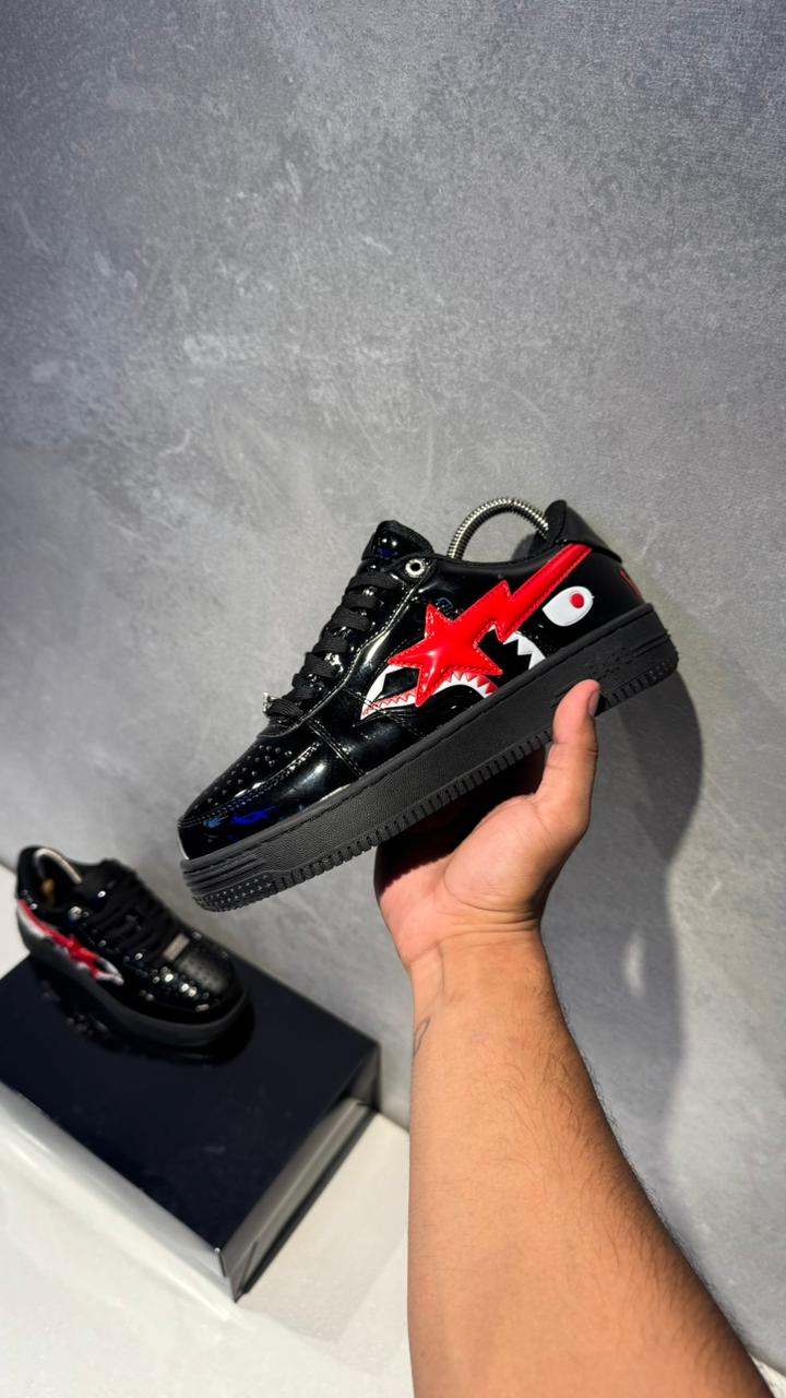NIKE BAPE NEGRO ROJO