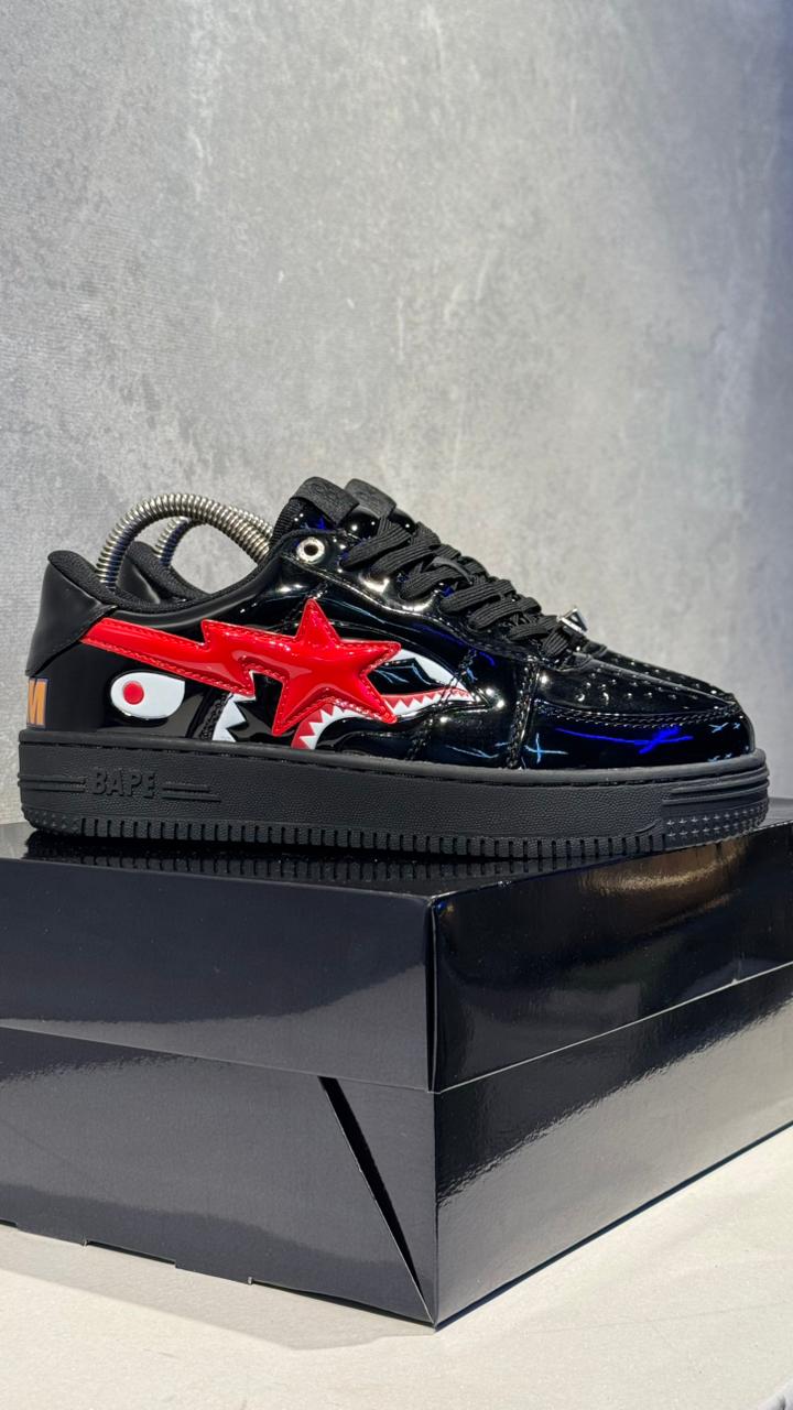 NIKE BAPE NEGRO ROJO