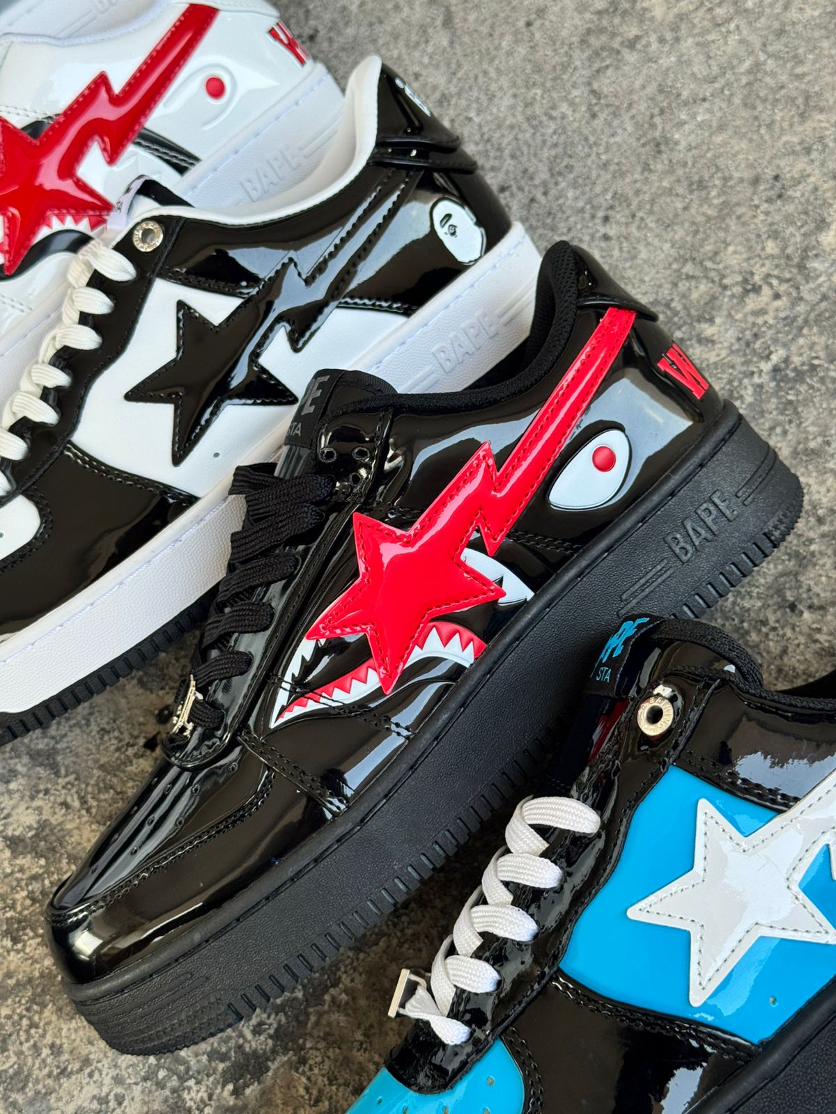 NIKE BAPE NEGRO ROJO