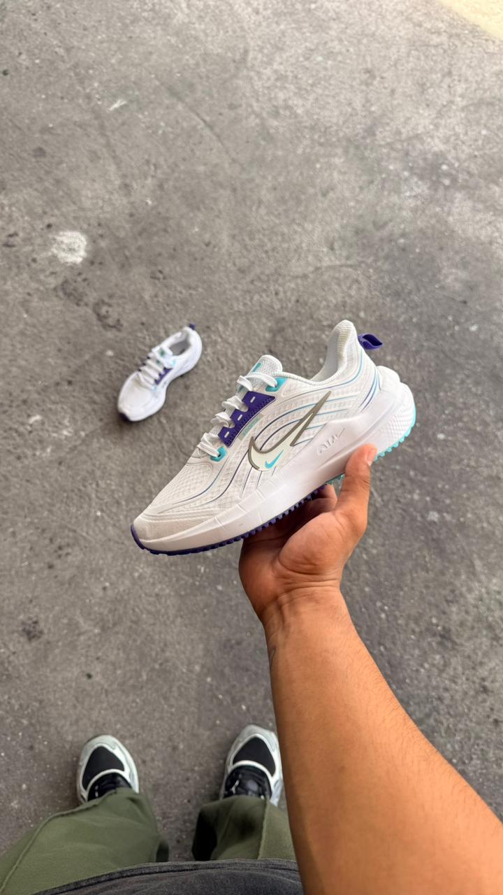 NIKE DOBLE CHULO BLANCO MORADO
