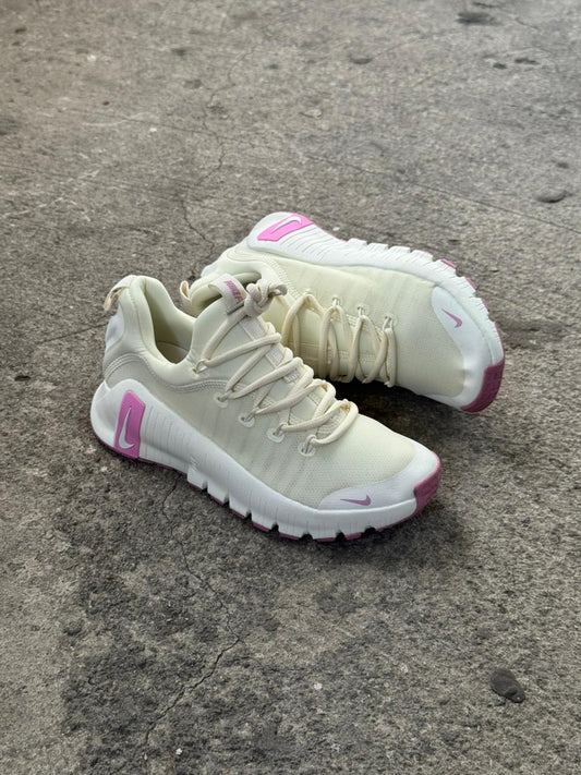 NIKE FREECOM BEIGE ROSA