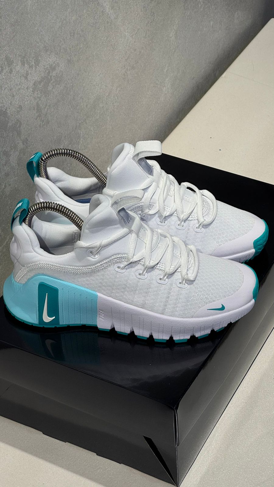 NIKE FREECOM BLANCO VERDE MENTA