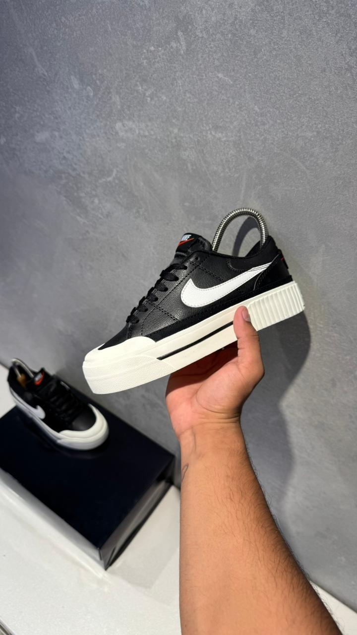 NIKE LEGACY NEGRO BLANCO