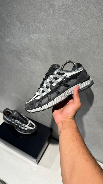 NIKE P6000 NEGRO BLANCO