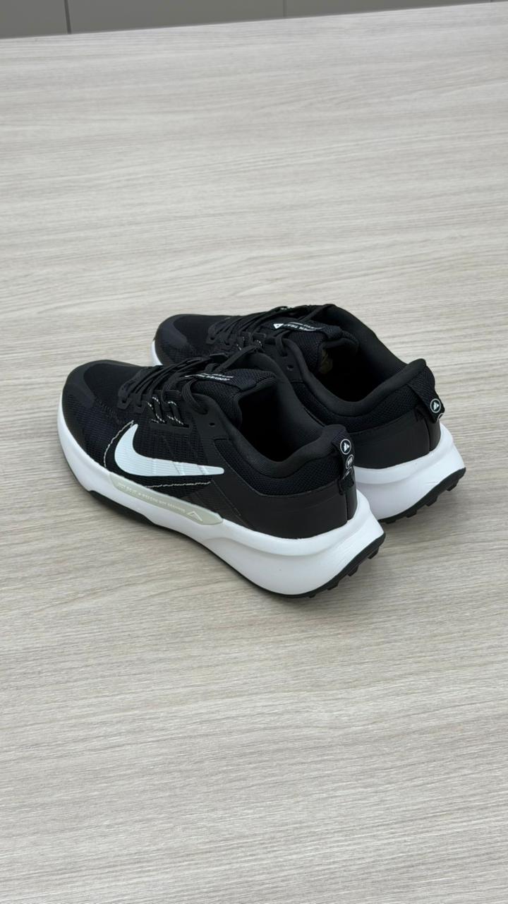 NIKE PEGASUS 266 NEGRO BLANCO