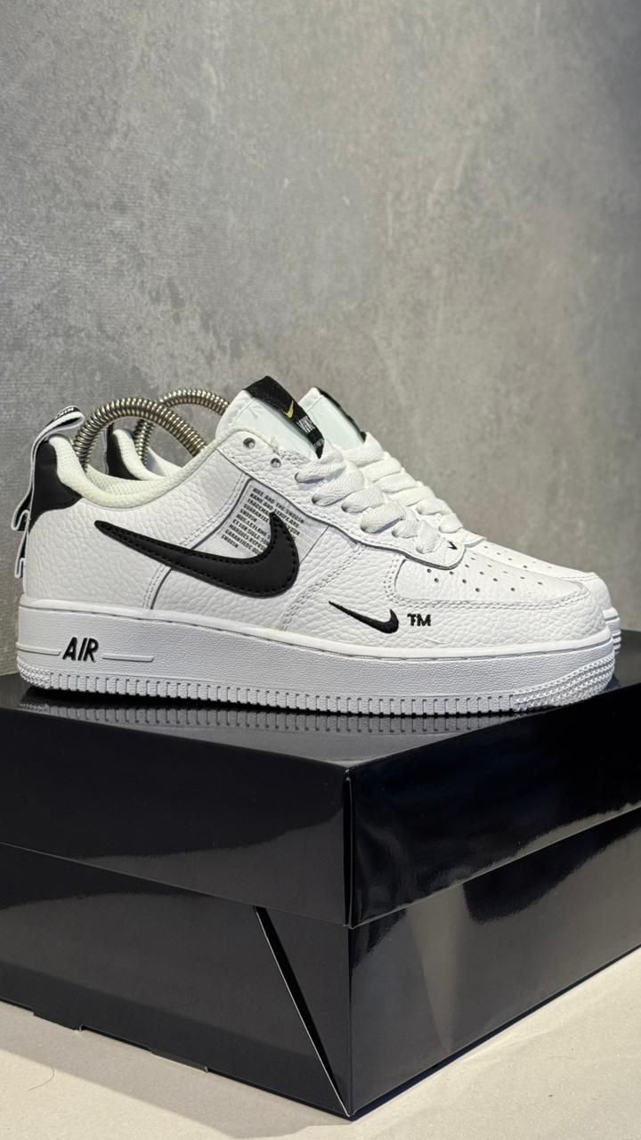 NIKE PERIODICO BLANCO