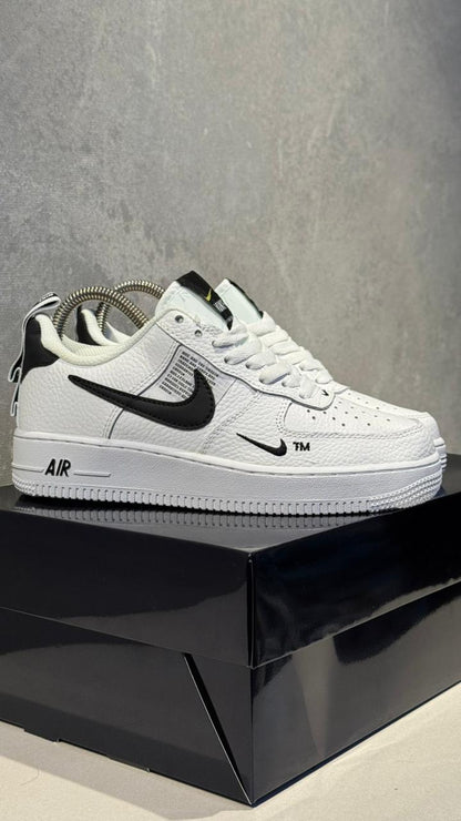 NIKE PERIODICO BLANCO