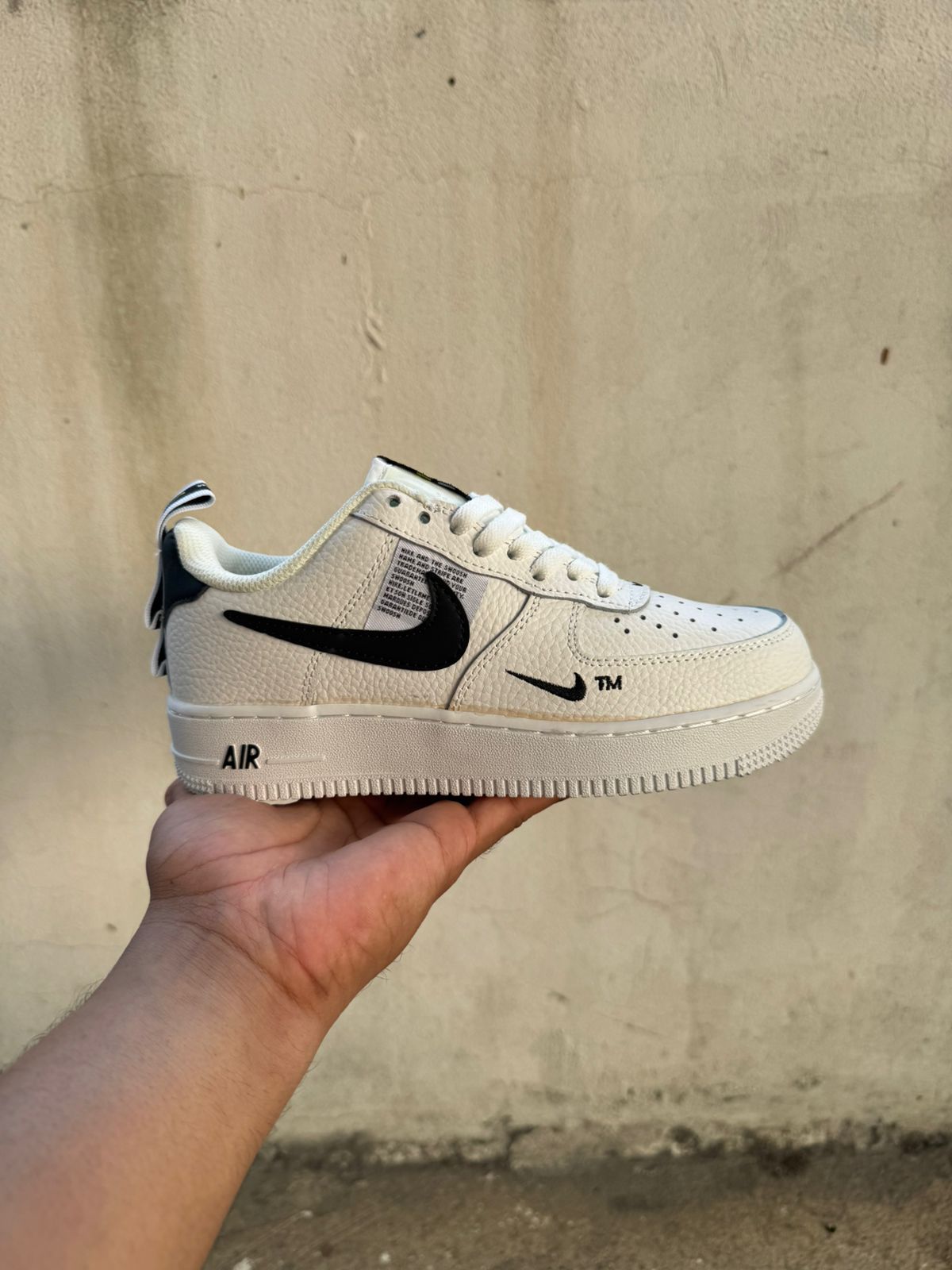 NIKE PERIODICO BLANCO
