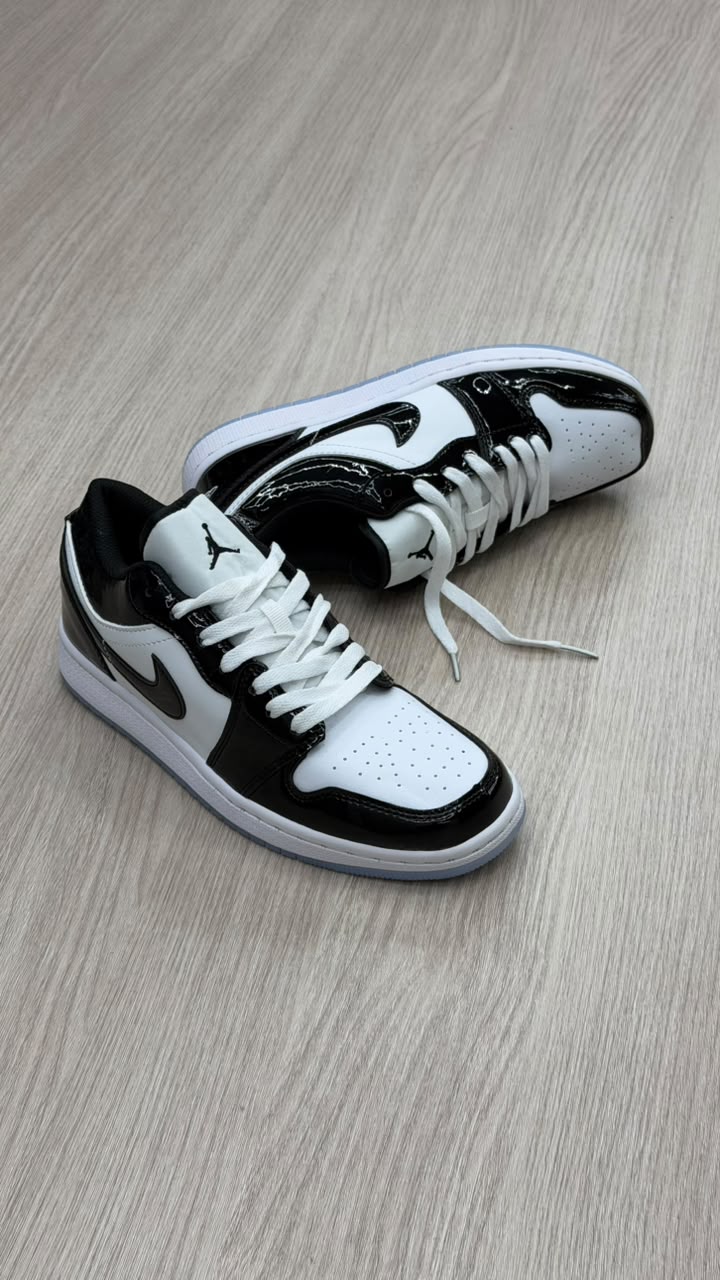 NIKE R1 CHAROL LOW JORDAN BLANCO NEGRO