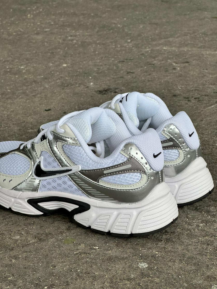NIKE RNR BLANCO PLATA GRIS