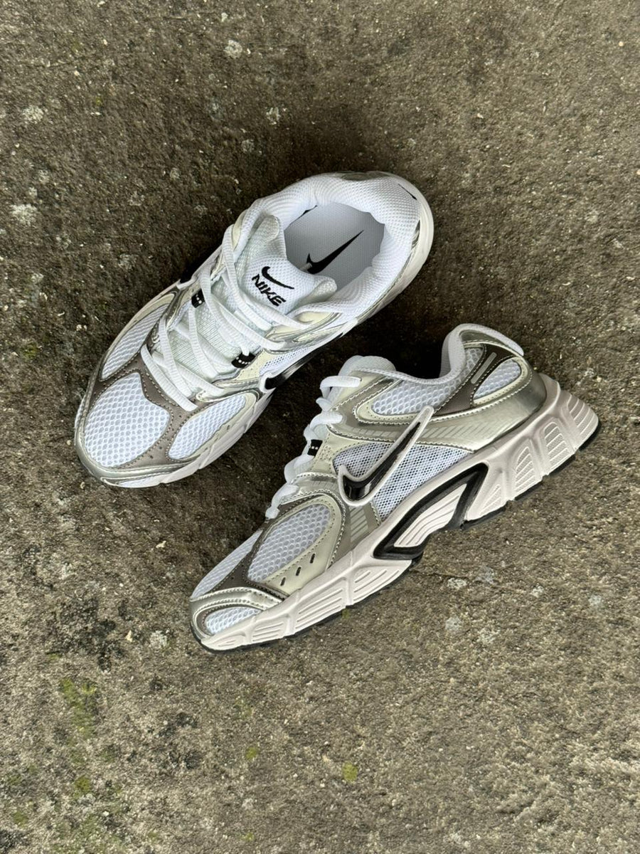 NIKE RNR BLANCO PLATA GRIS